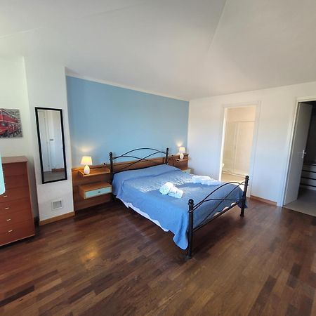 Li Piri Bed and Breakfast San Teodoro  Buitenkant foto