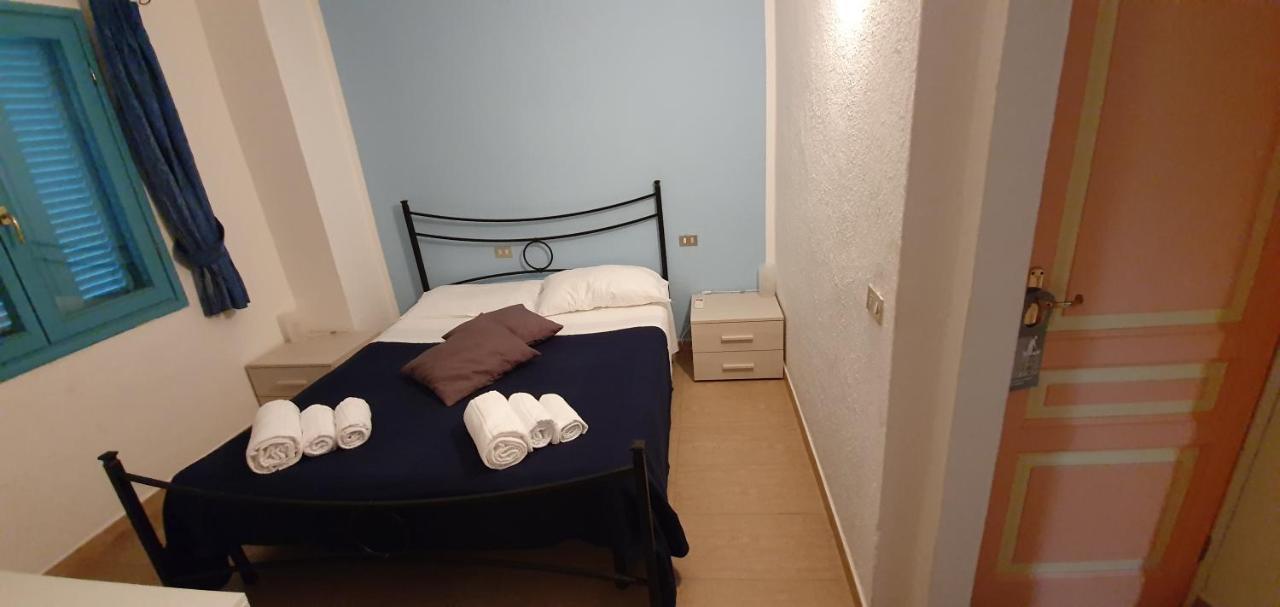 Li Piri Bed and Breakfast San Teodoro  Buitenkant foto