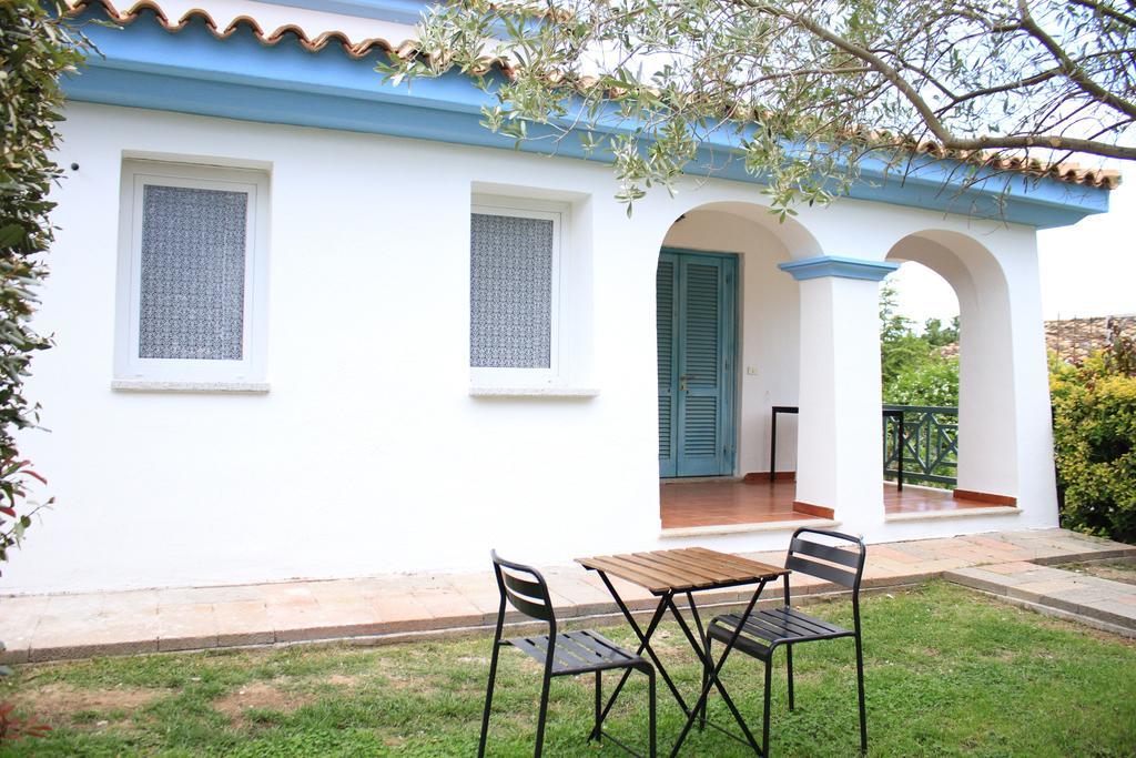 Li Piri Bed and Breakfast San Teodoro  Buitenkant foto