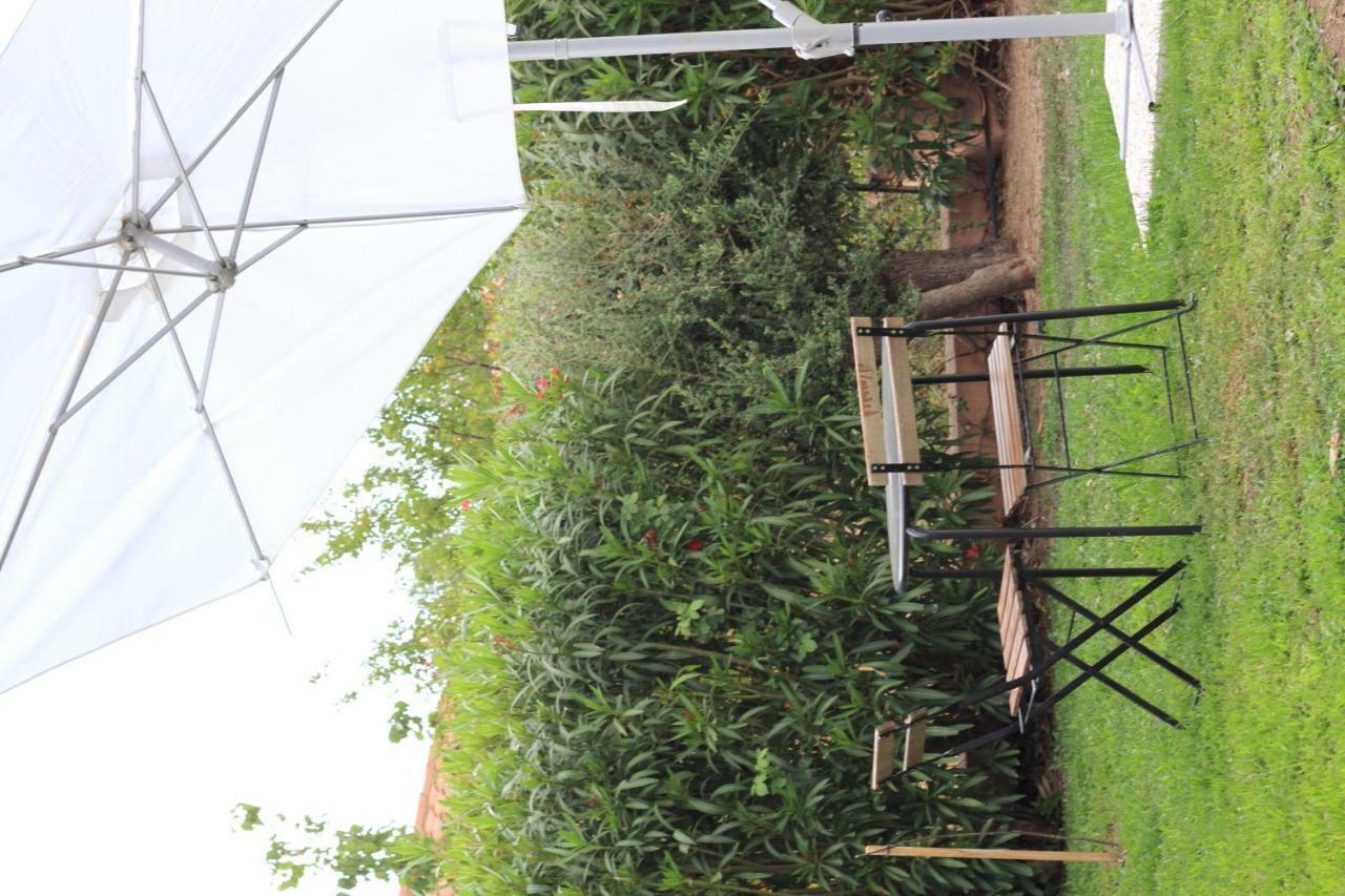 Li Piri Bed and Breakfast San Teodoro  Buitenkant foto