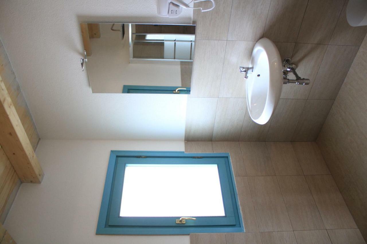 Li Piri Bed and Breakfast San Teodoro  Buitenkant foto