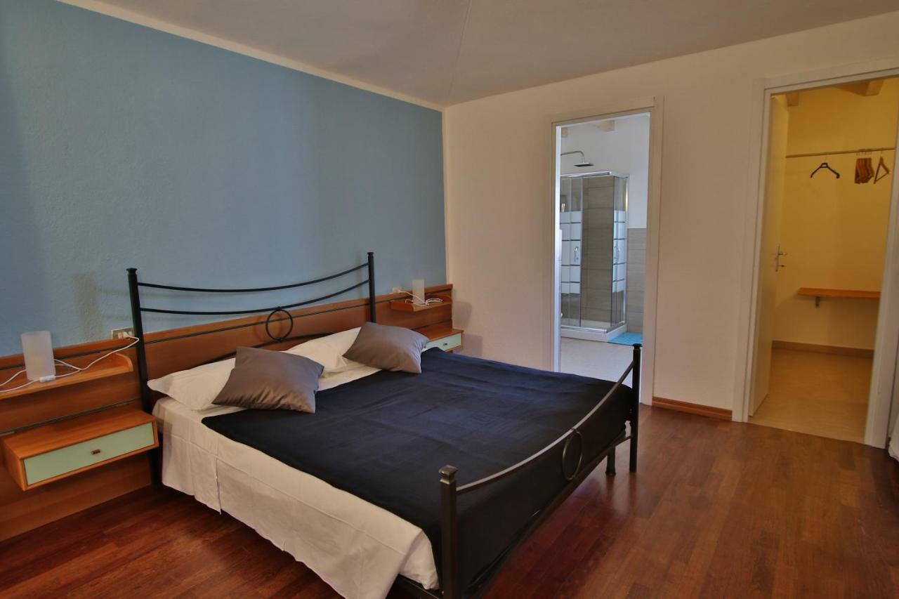 Li Piri Bed and Breakfast San Teodoro  Buitenkant foto
